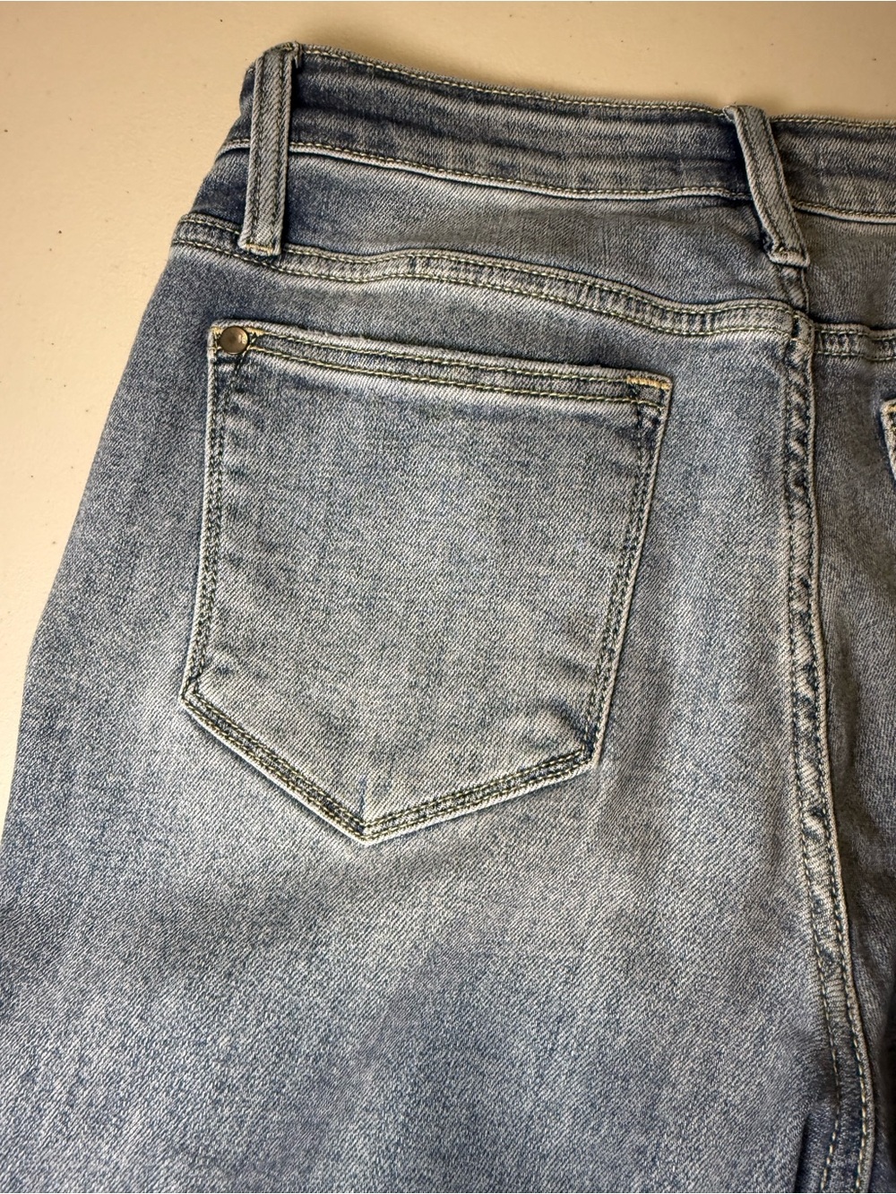 Light Wash Women's Jeans - Judy Blue - Picture 8 of 12